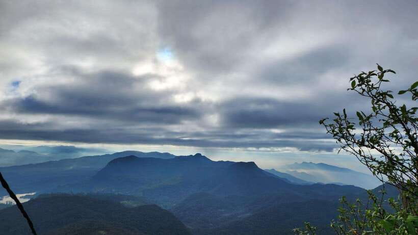 Sacred Sunrise Adventure: Adam’s Peak Day Tour - Sacred Sri Pada and why sunrise matters