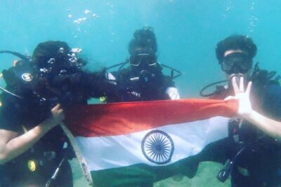 Scuba Diving at Unawatuna - The 4-Hour Flow: Theory, Shallow Training, Then Underwater Time
