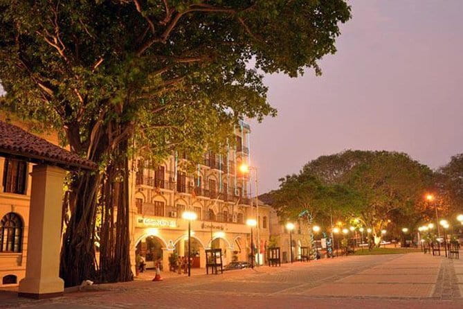 Shore Excursion Colombo Port To Colombo City Tour for 1 to 2 People - Red Mosque to Pettah Bazaar: cultural contrast in one stretch