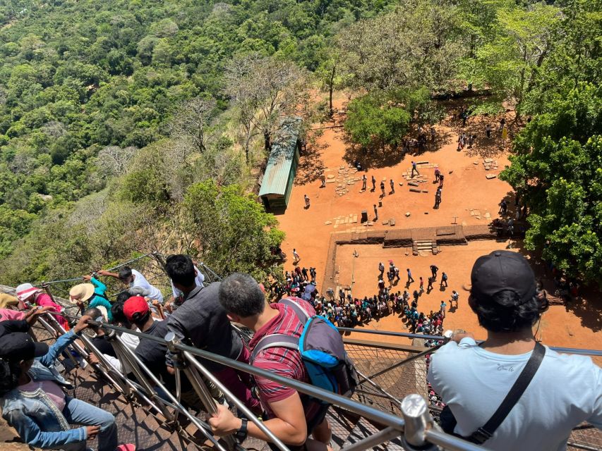 Sigiriya and Dambulla day tour from Ella - Lunch break: plan for your energy, not just your stomach