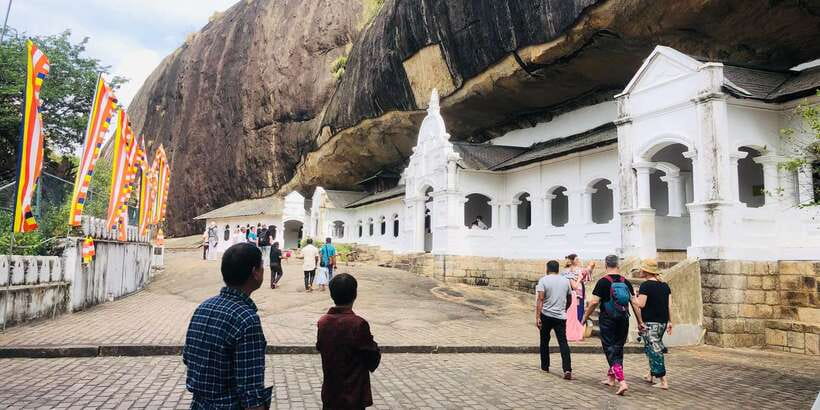 Sigiriya and Dambulla Private Full-Day Tour - Sigiriya Fortress and Food Tasting: A Good Reset Midday