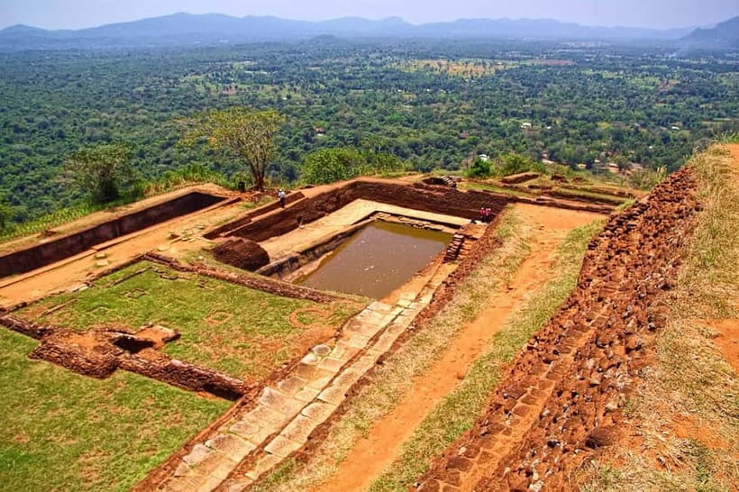 Sigiriya & Dambulla: All Inclusive Day Tour - Guide quality can make or break the day
