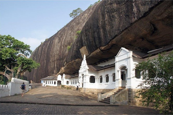 Sigiriya & Dambulla Private Day Trip with Entry Fees & Lunch - What the $130 price really covers (and why that matters)