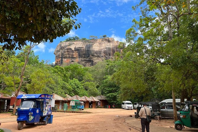 Sigiriya Fortress & Dambulla Day Tour From Colombo, Bentota Area - From pickup in Colombo to a day packed with Sigiriya and Dambulla