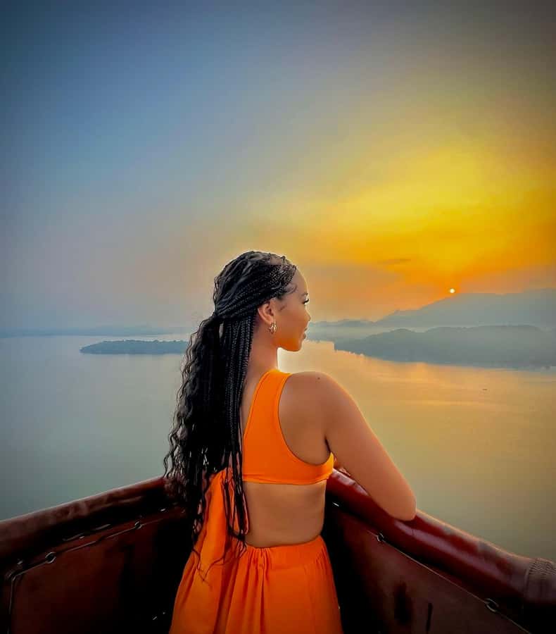 Sigiriya: Hot Air Balloon Ride - Getting to Kandalama Lake and watching the balloon prep