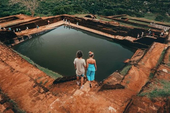 Sigiriya Rock and Dambulla Cave All Inclusive Private Day Trip - Lunch at a Local Restaurant: Included, But Pack a Backup Mindset