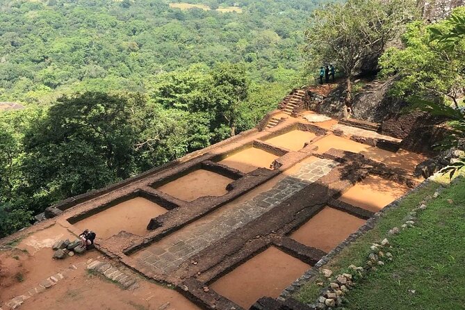 Sigiriya Rock Fortress and Cave Temples Day Trip - Pickup in Colombo (or CMB Airport) and the drive time reality