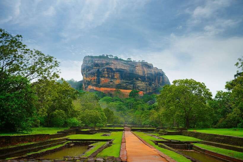 Sigiriya: Rock Fortress Private Guided Walking Tour - Key highlights to zero in on