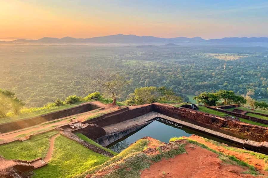 Sigiriya: Sigiriya or Pidurangala Sunrise/Sunset Hike - Sigiriya vs Pidurangala: Choosing Your Golden Hour