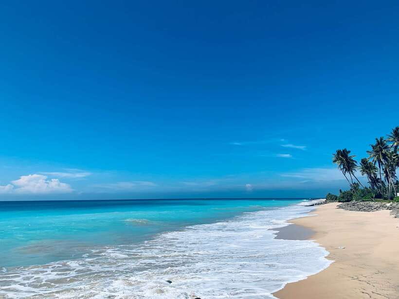 Snorkeling in Unawatuna - Season matters: when Unawatuna snorkeling is most likely to feel right