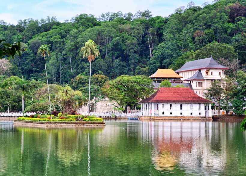 Sri Lanka: 4-Day Private Tour Focusing on Cultural Triangle - Price and What You’ll Still Pay On Top (Entrance Fees and Safari)