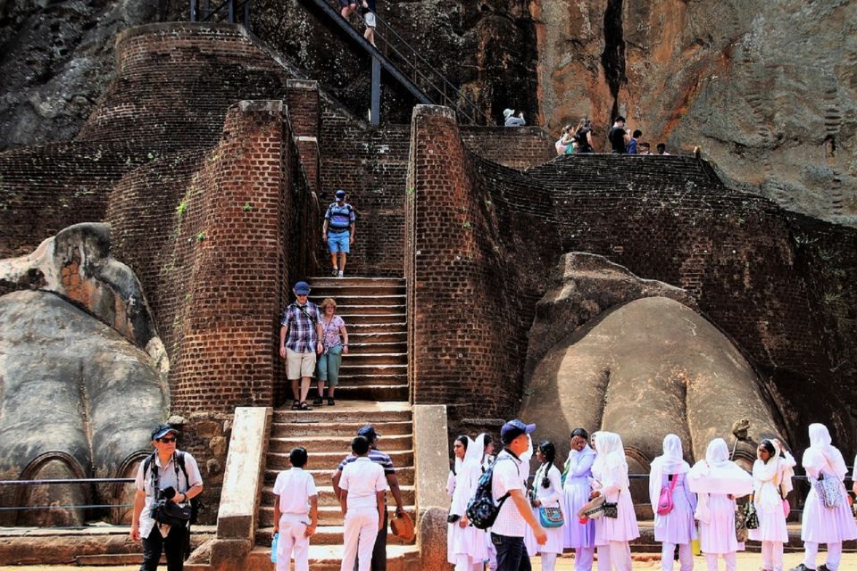 Sri Lanka Bentota: Day Trip to Sigiriya and Dambulla Temple - Dambulla Golden Cave Temple: A UNESCO Site With Very Real Visitor Rules