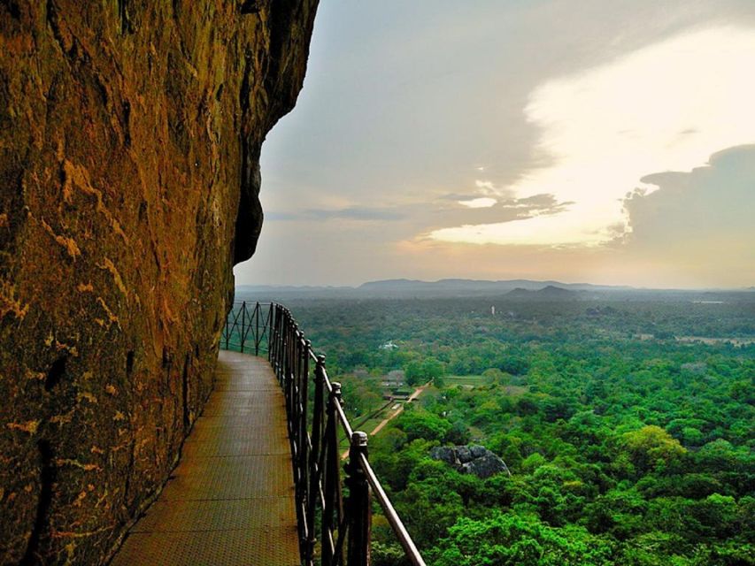 Sri Lanka Bentota: Day Trip to Sigiriya and Dambulla Temple - Price and Value: Is $195 Per Person Fair?