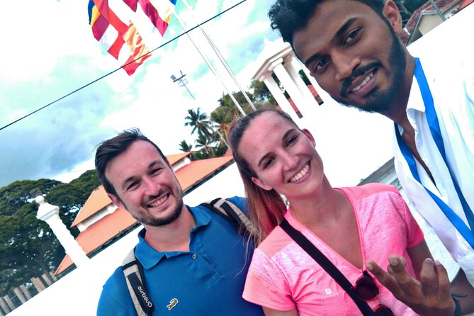 Sri Lanka Culture Tour - Day 4: Kandy culture, Temple of the Tooth area, and a city for questions