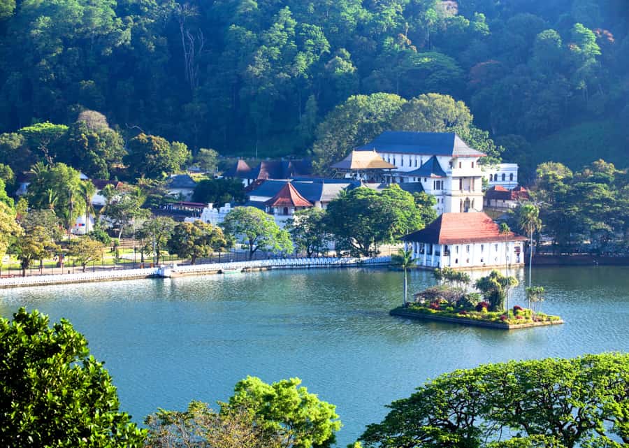 Sri Lanka Private 2-day Tour:Train Trip, Kandy, Nuwara Eliya - Key things that make this tour worth your attention