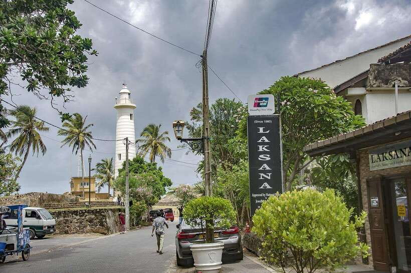 Sri Lanka Private 3-nights Tour Transport, Guide, Hotels - Kandy: Tooth Relic Temple, cultural show, and a city-view moment