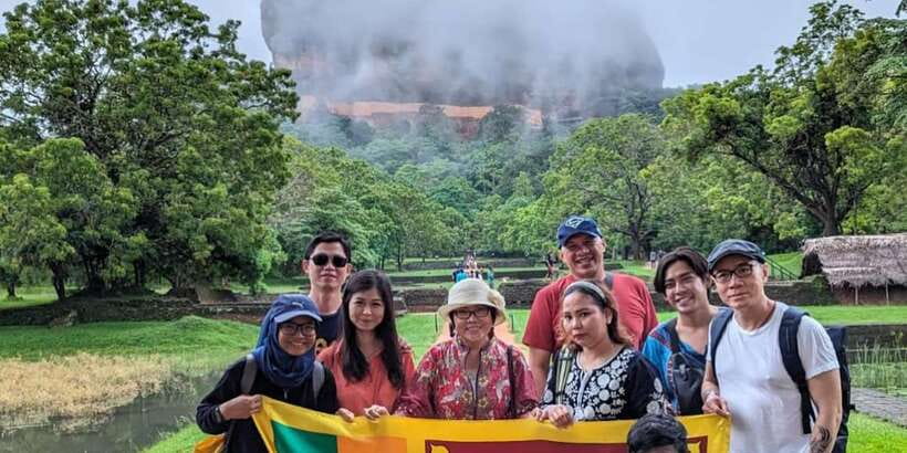 Sri Lanka private tour package 10 Days. and luxury hotel - Day 4 Hiruwaduna Village and the drive toward Kandy: a culture break in the middle