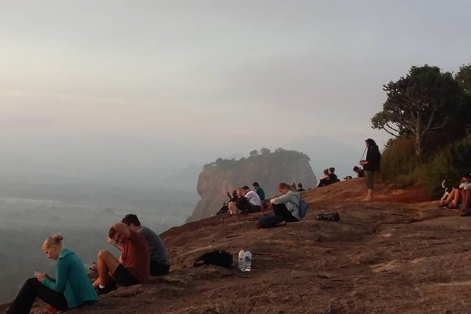 Sunrise or sunset tour pidurangala Rock and Sigiriya Rock - Pidurangala Rock at sunrise: the light, the viewpoint, the calm