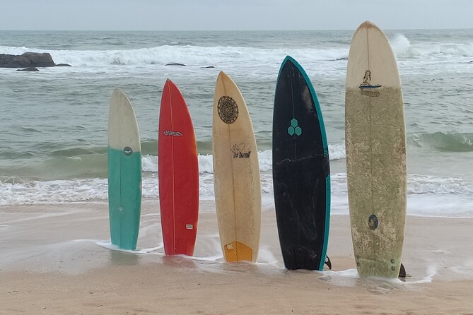 Surf Camp in Weligama Beach Sri Lanka - Accommodation choices: dorm vs private, AC and hot water