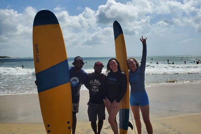 Surf Lessons in Sri lanka Semi - Private or Group Options - The “meet and brief” phase: what happens before you go in