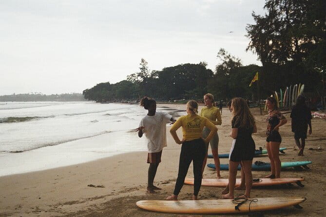 Surf with Apple - Beginner Session: Pop-Up, Paddling, and Confidence That Doesn’t Panic