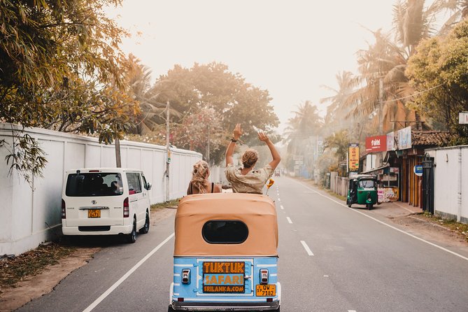 "THE ORIGINALS" Tuk Tuk Safari Colombo, the first and the best. - Snacks and a beachfront lunch that isn’t just for show