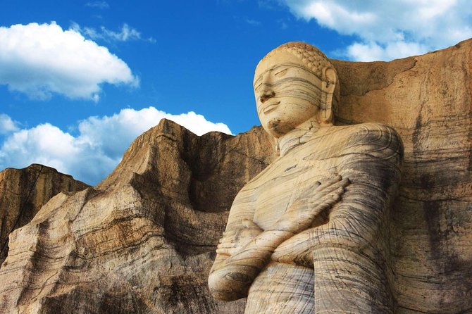 Tour Packages in Sri Lanka - Most Popular Round Tour - All in One Tour - Day 7: Little Adam’s Peak, Nine Arches Bridge, and Ravana Ella Falls