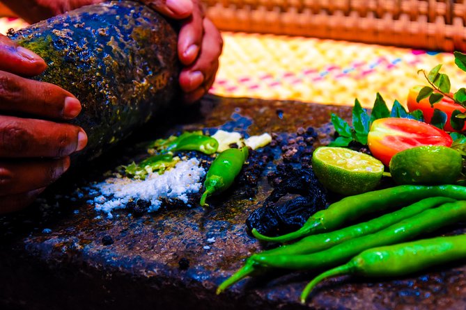 Vegan Cooking Class Colombo with Market Tour - Clay pots: why your curry texture and flavor can change