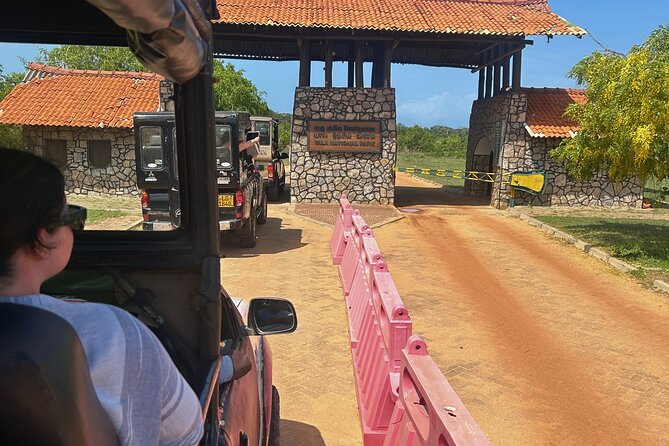 Yala 4h Jeep Safari: Guided Wildlife Experience (All Inclusive) - Private wildlife guiding: what Shiran’s team is built around